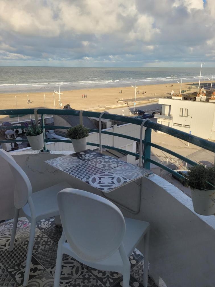 Dunkirk Studio Vue Mer Au Coeur De Malo Les Bains Pieds Dans L Eau מראה חיצוני תמונה